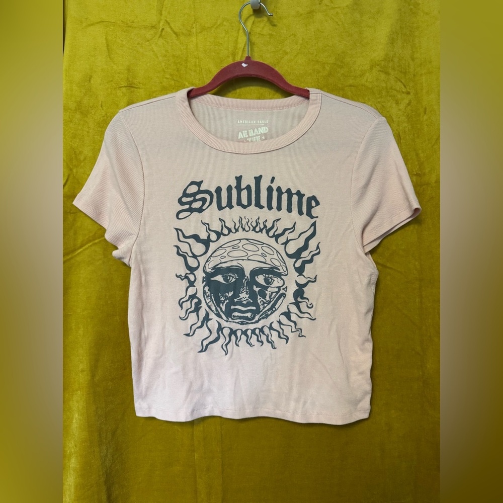 American Eagle Outfitters Sublime Graphic Tee in Light Pink